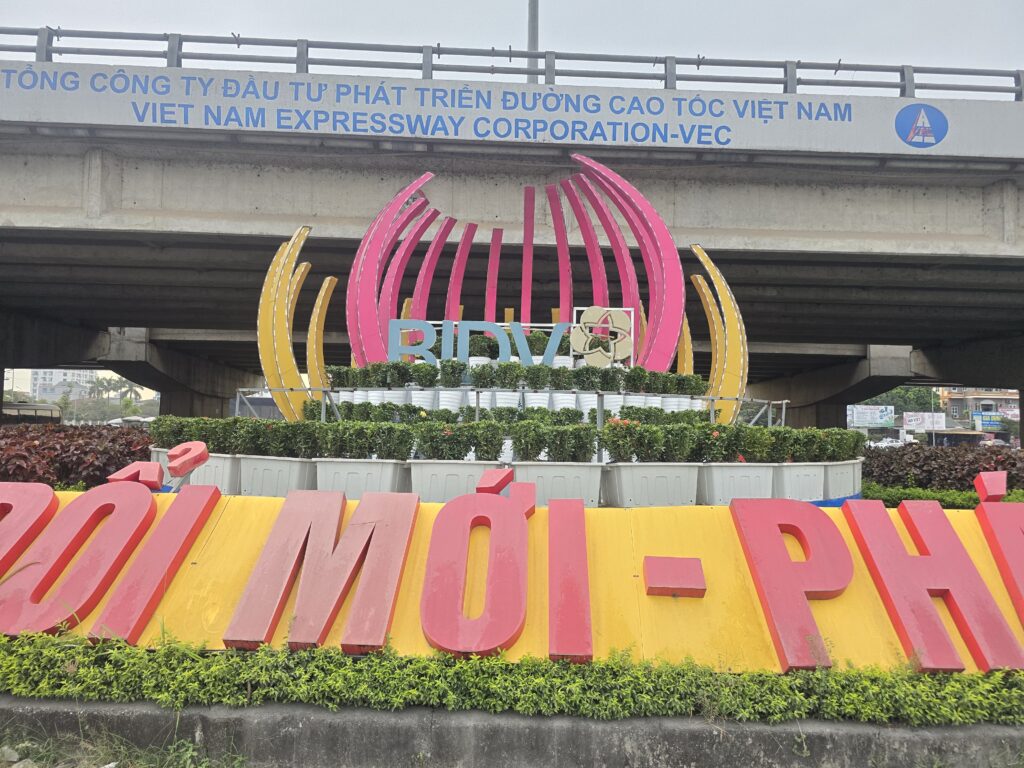 Thiết kế và trồng cây xanh tại Vực Vòng - Thị Xã Duy Tiên