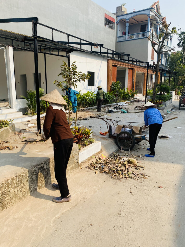 Thiết kế cây xanh vỉa hè tạo không gian thoáng mát.